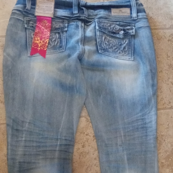 New Almost Famous super faded light wash skinny jeans pants size 13 - Picture 5 of 7